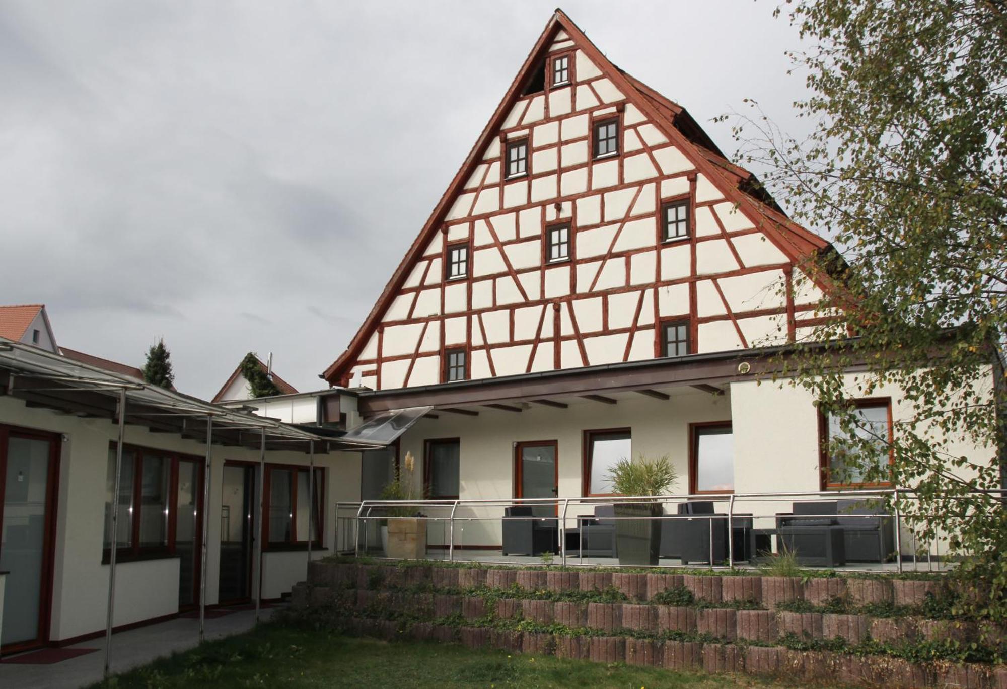 Hotel Hof 19 - Nuernberg Nord Heroldsberg エクステリア 写真